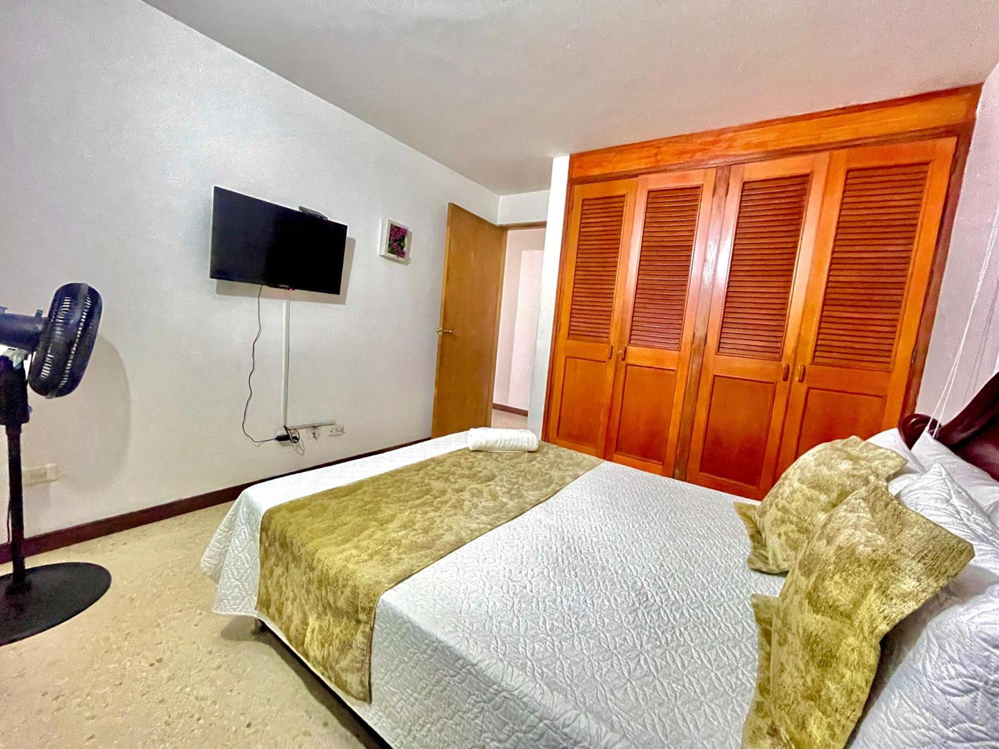 Hotel Torre Primavera Medellin Exterior photo