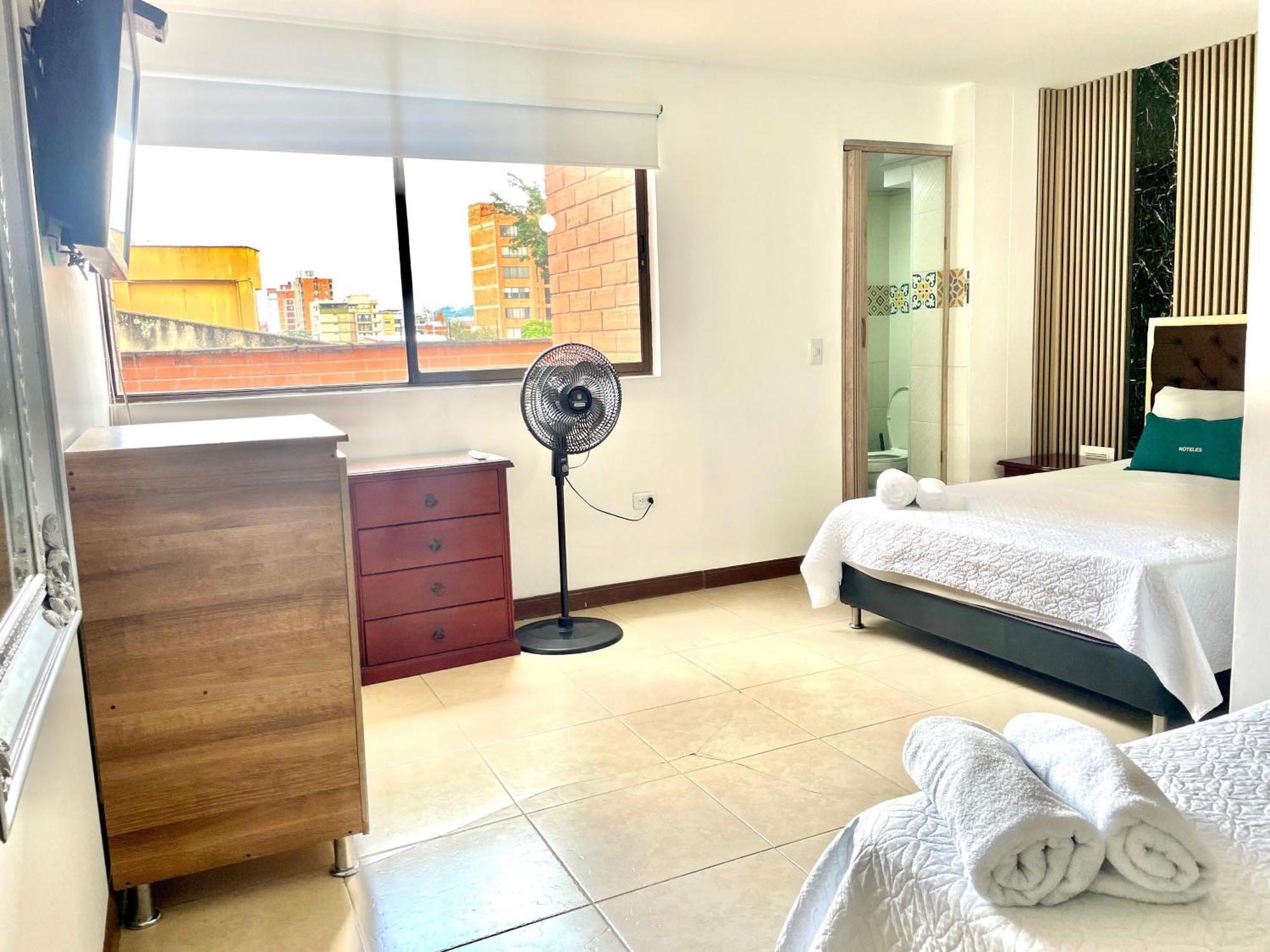 Hotel Torre Primavera Medellin Exterior photo